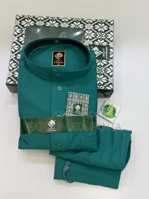 De Magnifiques Qamis Disponible