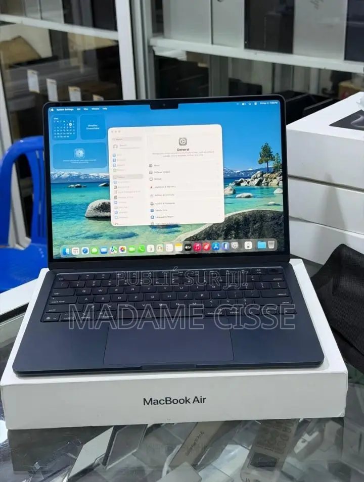Nouveau Apple MacBook Air 2025 M4 13-inch 16GB Apple M4 SSD 256GB