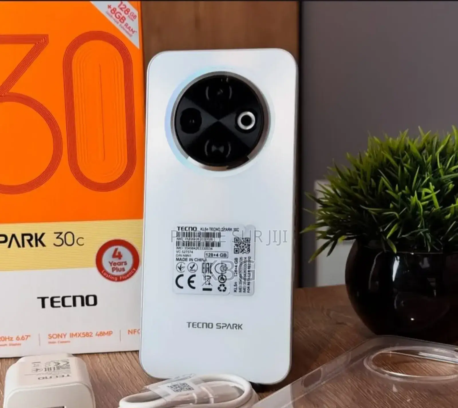 Nouveau Tecno Spark 30C 128 GB Blanc