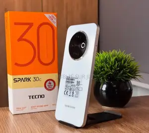 Nouveau Tecno Spark 30C 128 GB Blanc