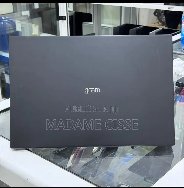 Nouveau Ordinateur portable LG Gram 15.6 32GB Intel Core i7 SSD 2T