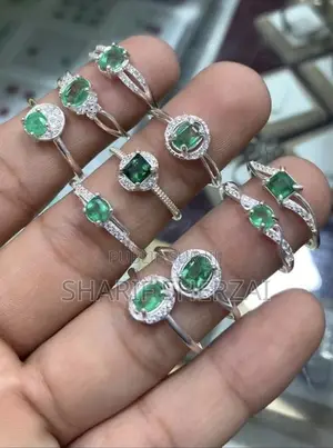 Bague En Émeraude Originale D'afghanistan Avec Écrin En Argent