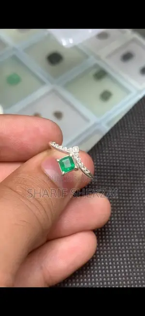 Pakistan Emerald Ring for Women