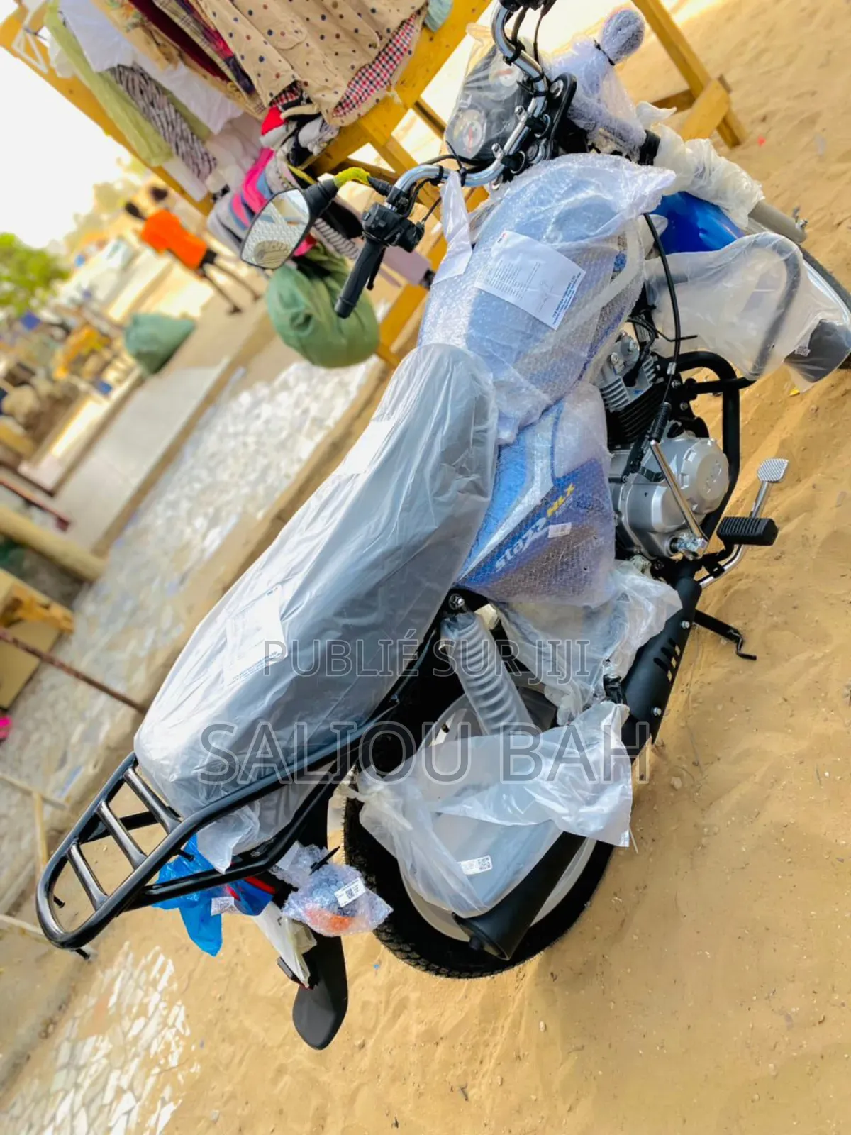 Nouveau TVS HLX 125 2025 Autre
