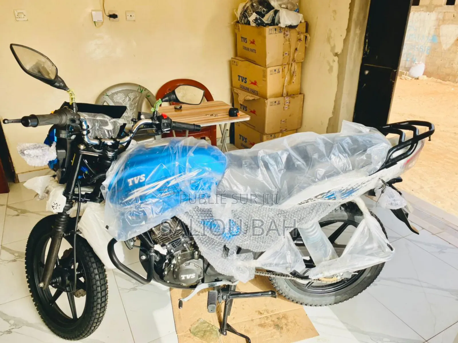 Nouveau TVS HLX 125 2025 Autre
