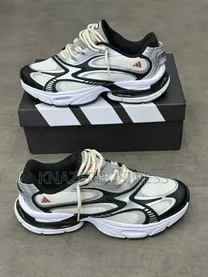 Chaussures Adidas