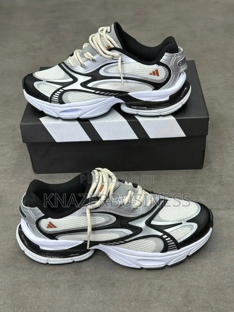 Chaussures Adidas