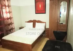 Meublé 1chbre Chambre et salon dans Mermoz Sacré-Cœur à Louer