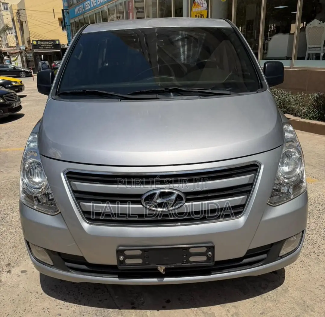 Hyundai County 2016 Gris