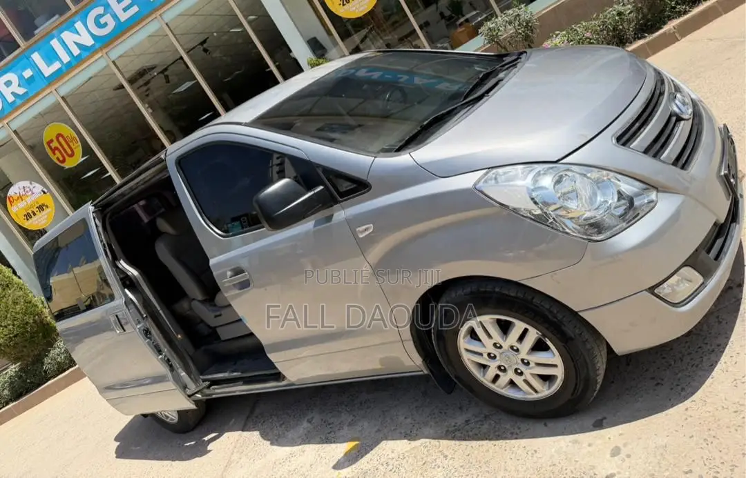 Hyundai County 2016 Gris