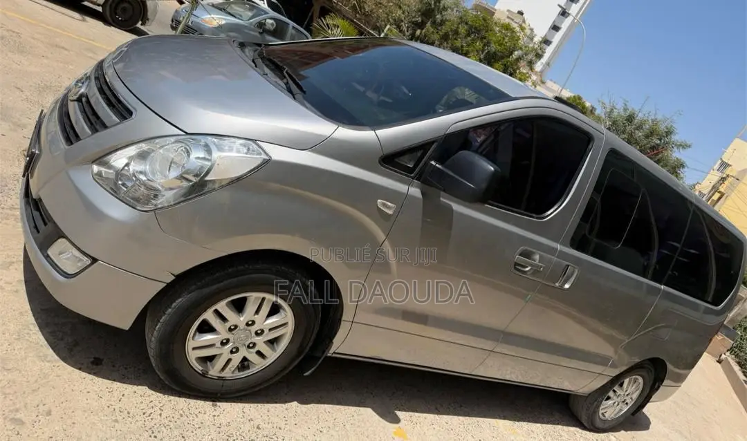 Hyundai County 2016 Gris