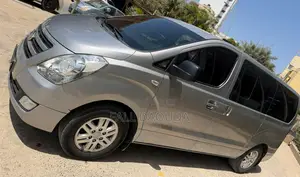Hyundai County 2016 Gris