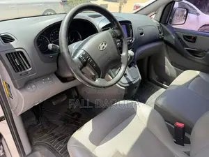 Hyundai County 2016 Gris