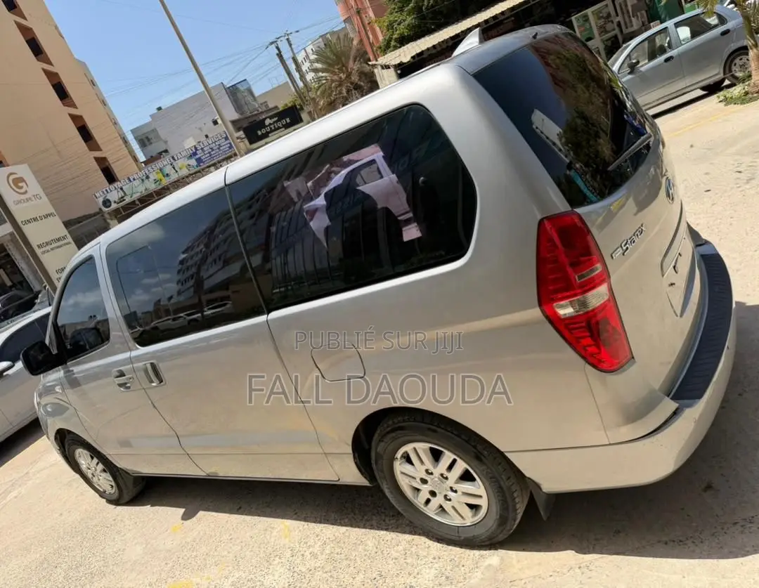 Hyundai County 2016 Gris