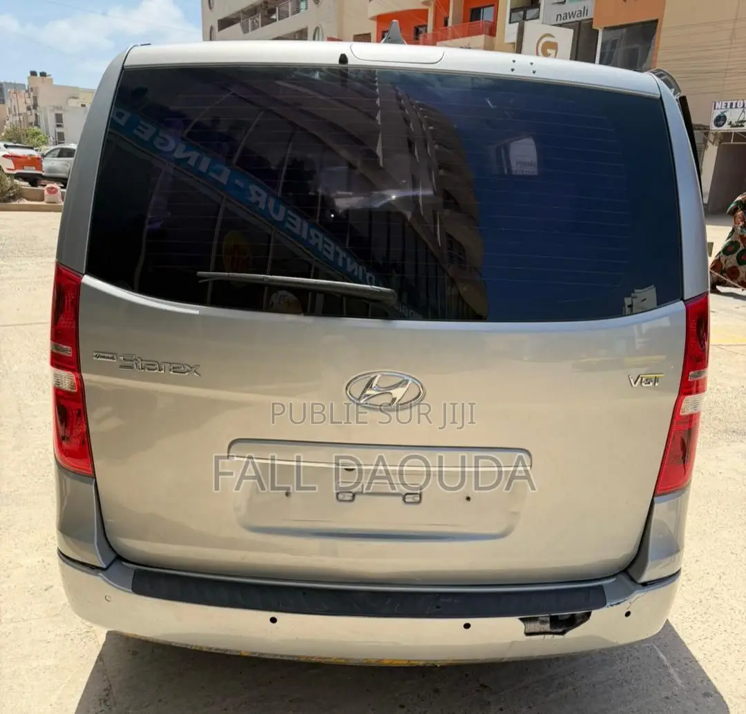 Hyundai County 2016 Gris