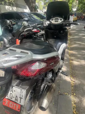 Yamaha Majesty 2009 Rouge