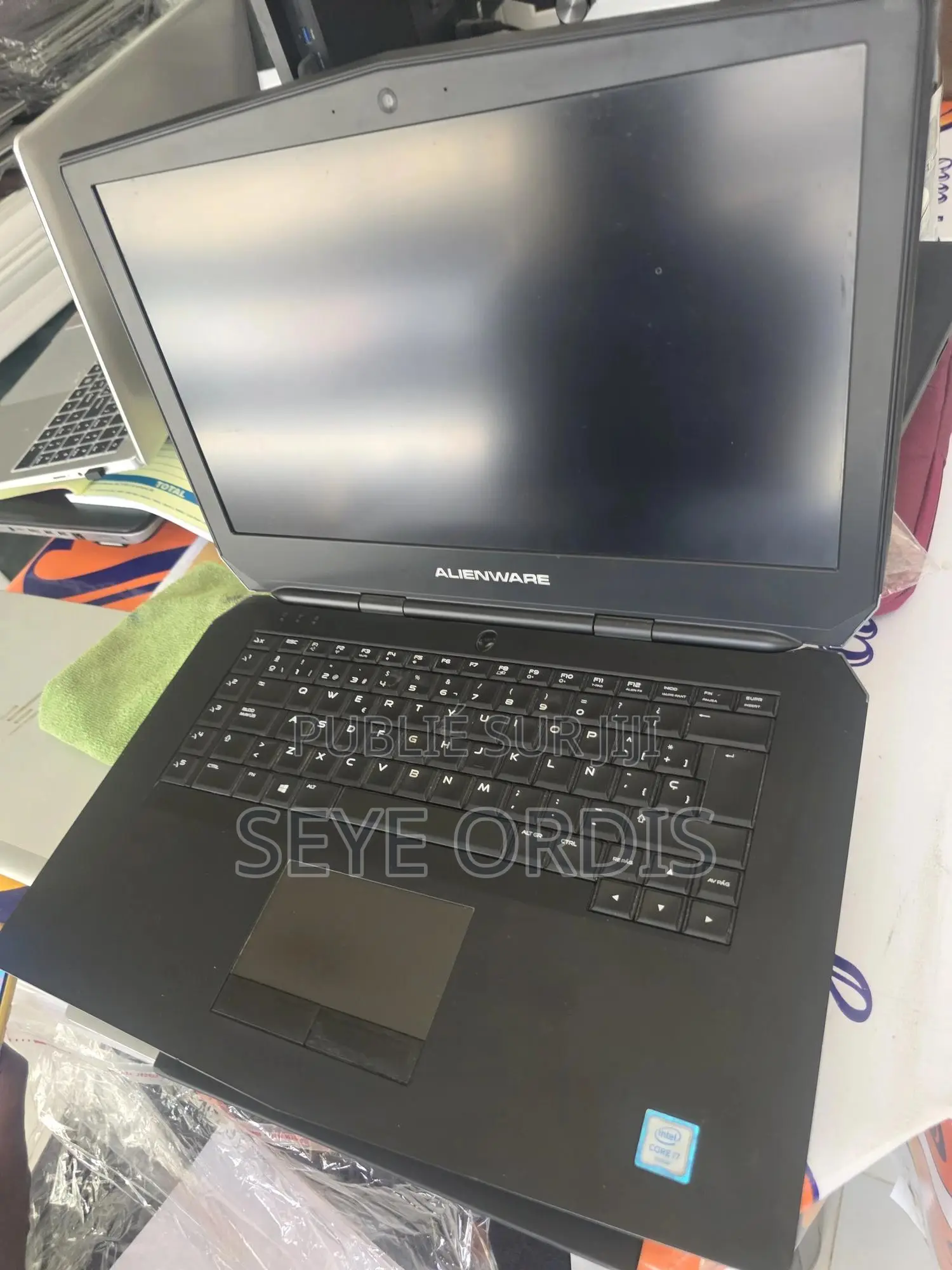 Ordinateur portable Dell Allenware M15 R5 16GB Intel Core i7 SSD 1T