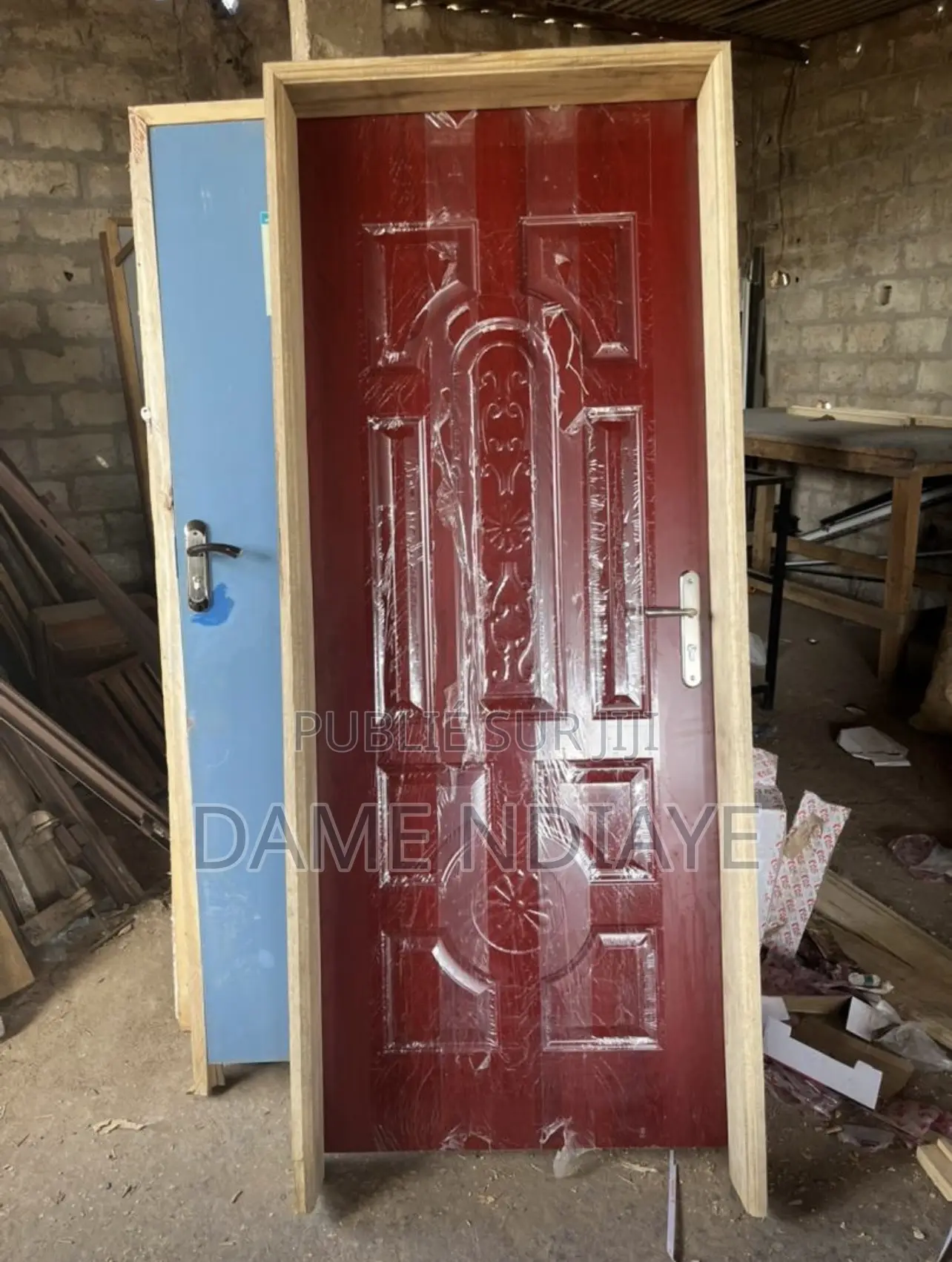 Porte Importée Avec Cadre