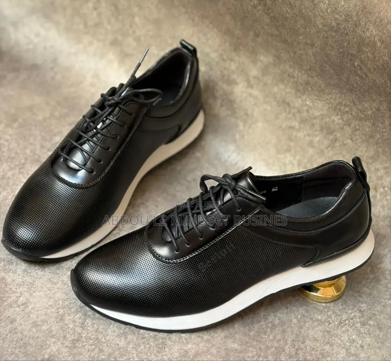 Chaussures d'Homme Original Qualité Disponible