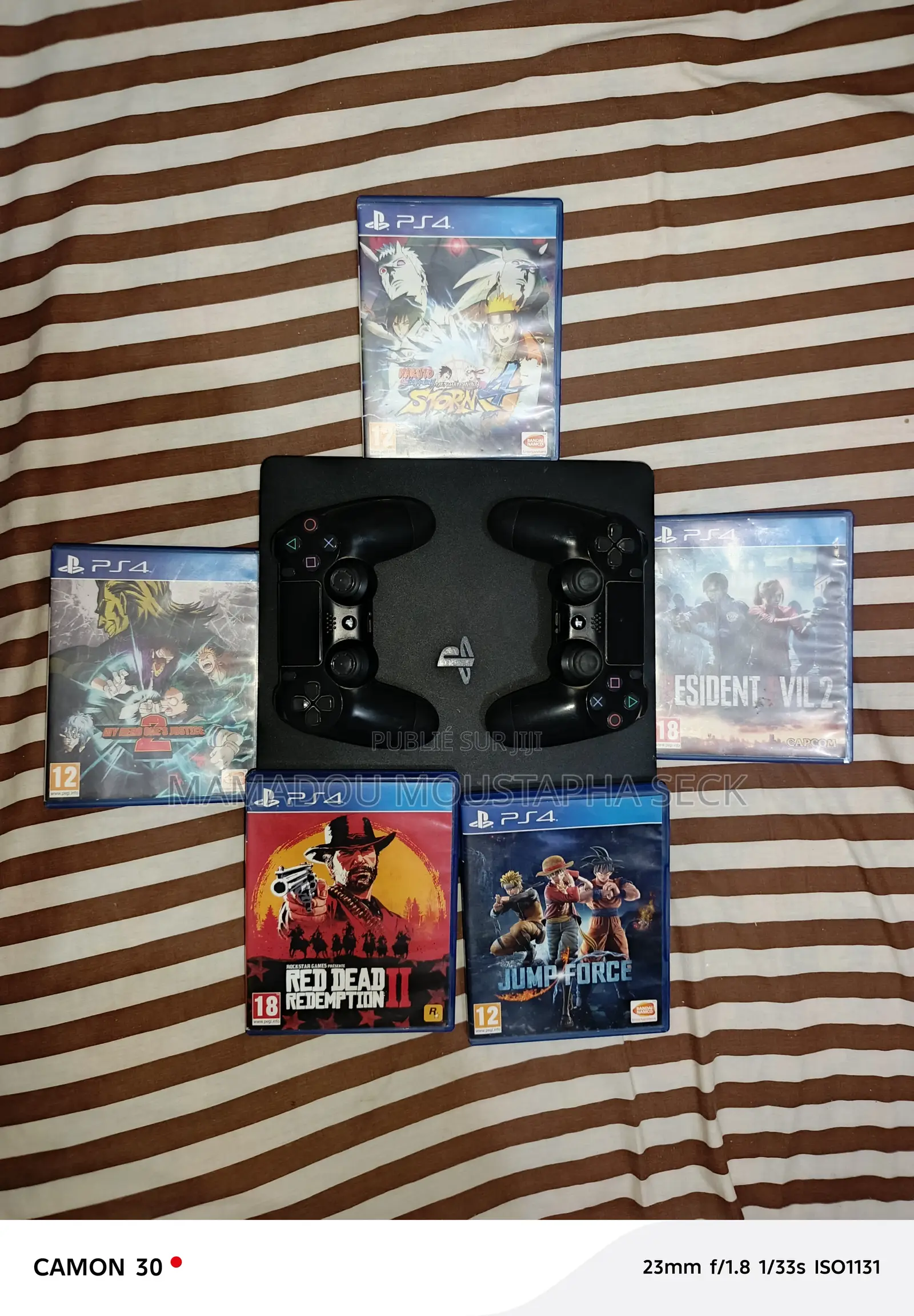 Ps4 Slim + 5 Jeux Cd Originaux + 2 Manettes - Excellent État - Kaolack