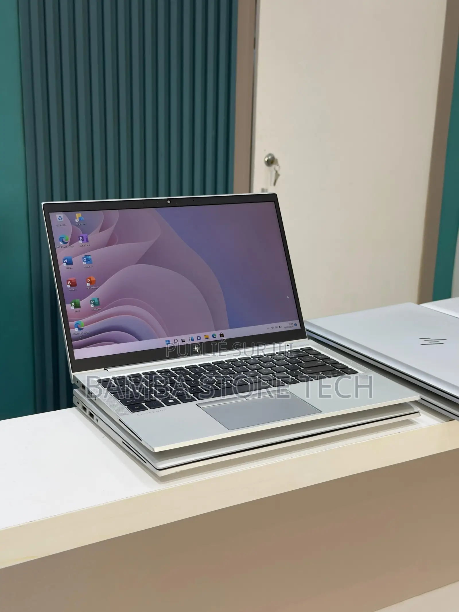 Nouveau HP EliteBook 845 G7 8GB AMD Ryzen 5 SSD 256GB