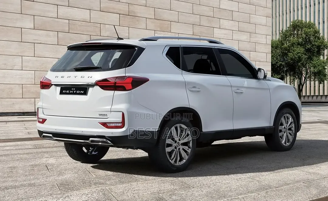 Voiture 2025 Blanc