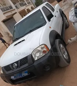 Nissan Hardbody 2019 Blanc