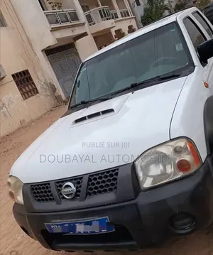 Nissan Hardbody 2019 Blanc
