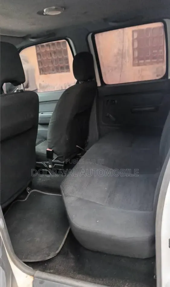 Nissan Hardbody 2019 Blanc