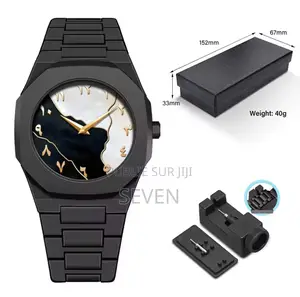 Montre Polycarbone Avec Boîte