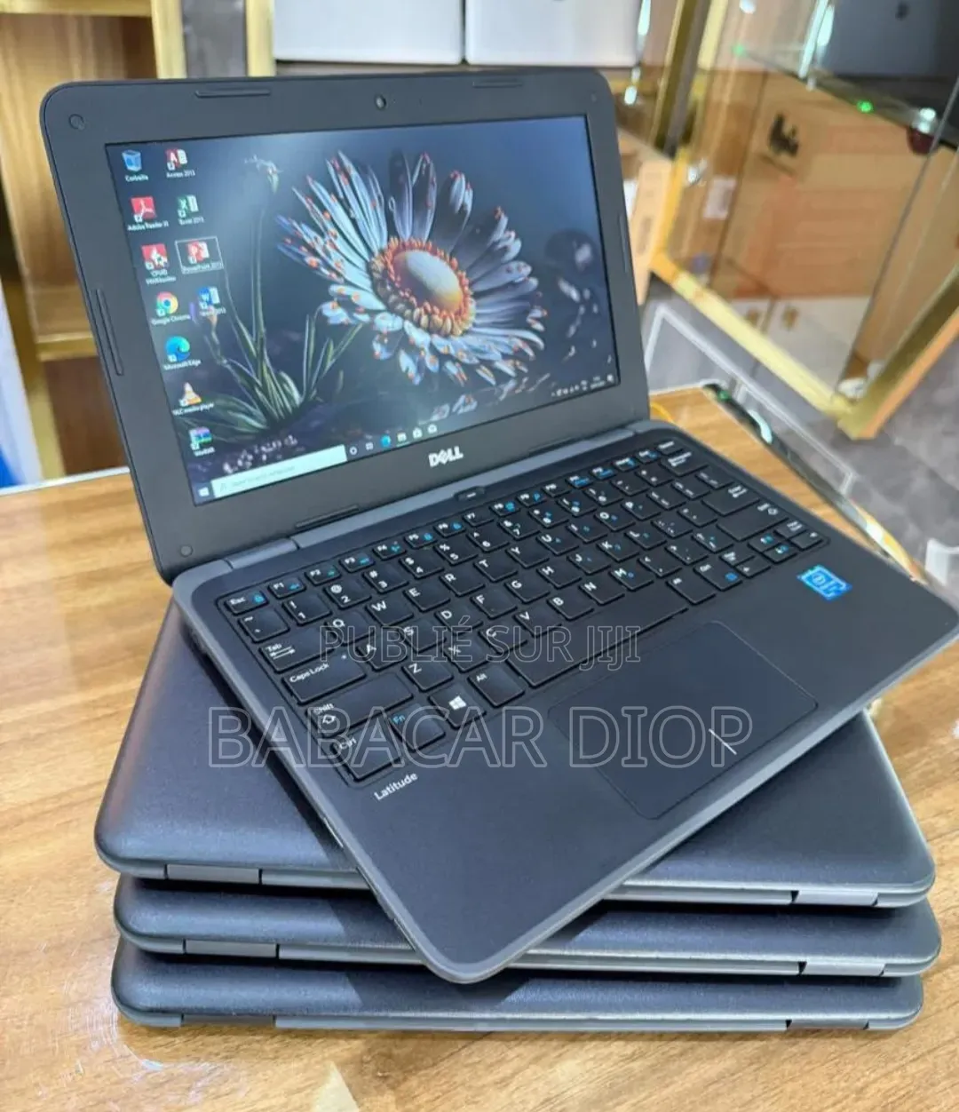Ordinateur portable Dell Latitude 11 3180 4GB Intel SSD 128GB