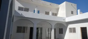 Meublé 3chbre Villa dans Somone, Thiès Sud à Vendre