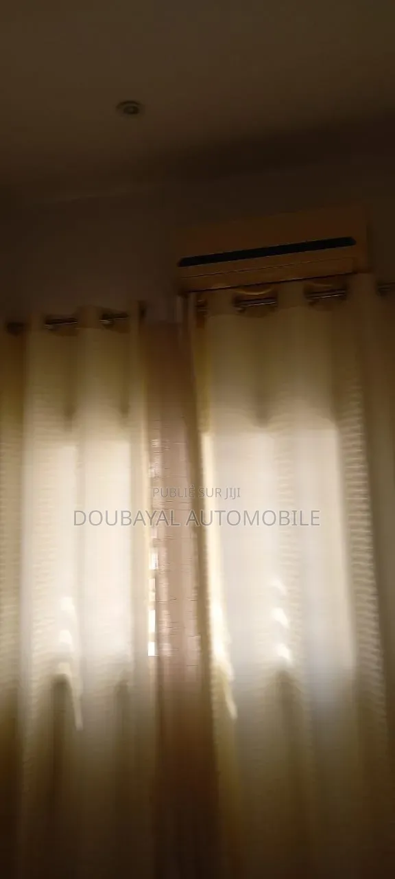Meublé 3chbre Villa dans Somone, Thiès Sud à Vendre