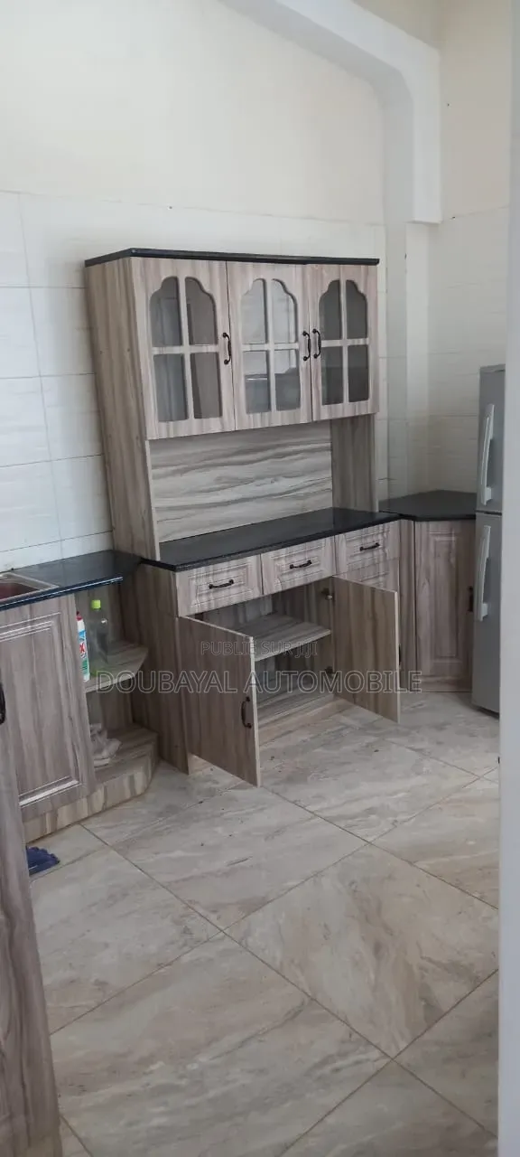 Meublé 3chbre Villa dans Somone, Thiès Sud à Vendre