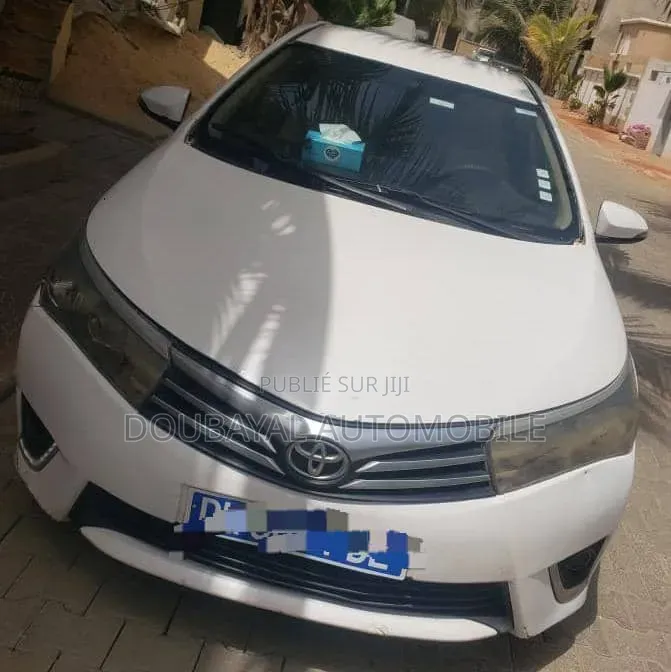 Toyota Corolla 2015 Blanc