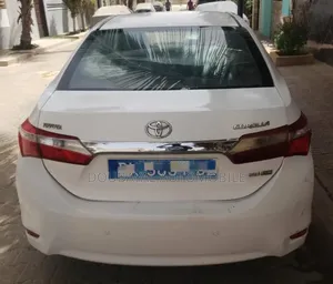 Toyota Corolla 2015 Blanc