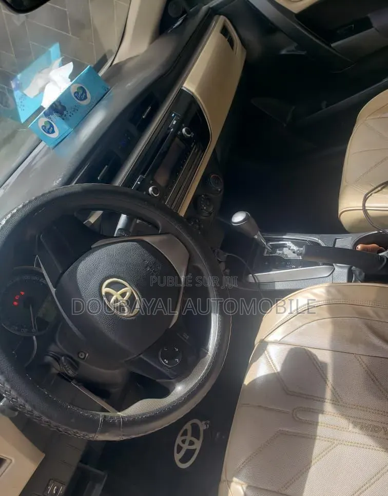 Toyota Corolla 2015 Blanc
