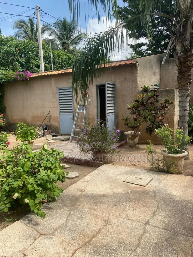 3chbre Villa dans Saly Niakh Niakhal, Thiès Sud à Vendre