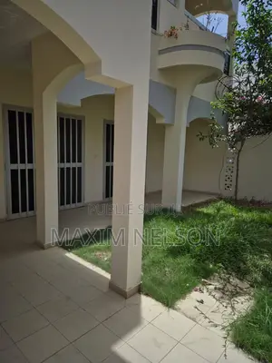 7chbre Villa dans Ngor à Louer