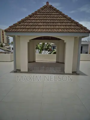 7chbre Villa dans Ngor à Louer