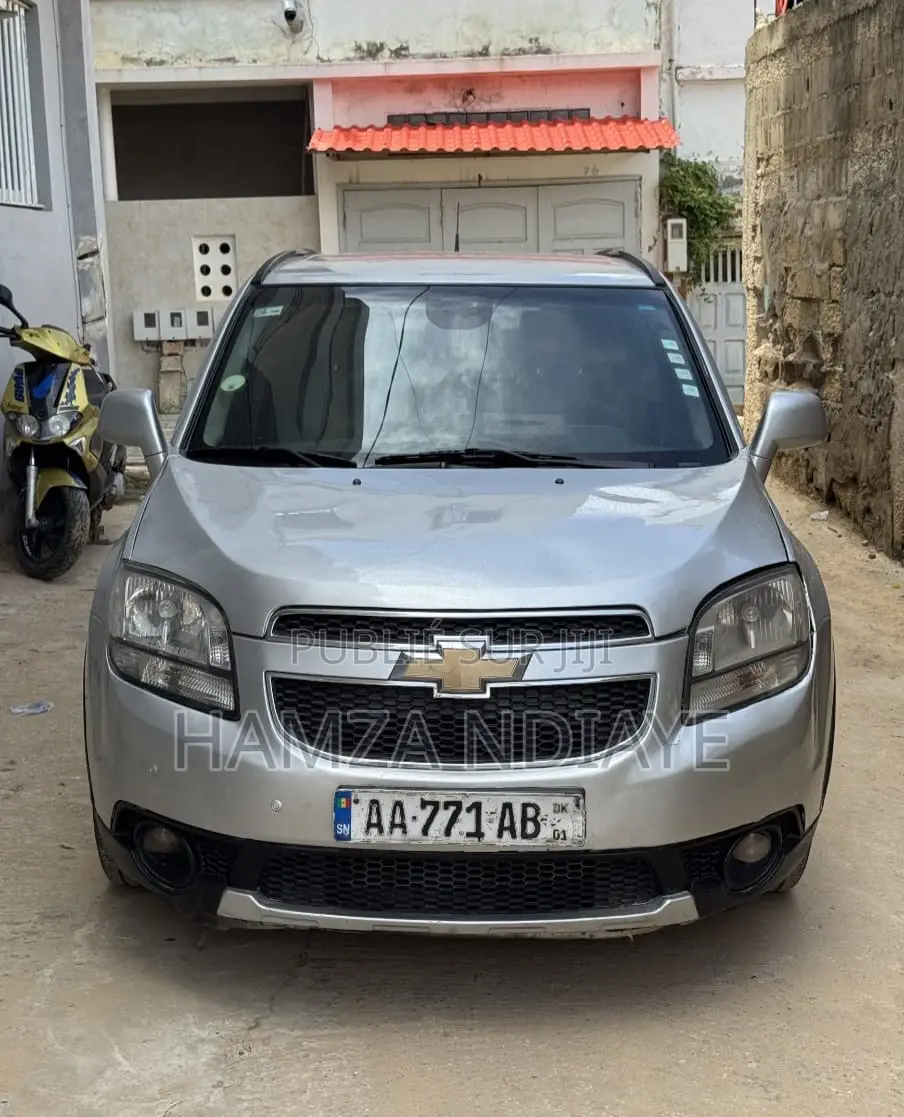 Chevrolet Orlando 2013 Gris