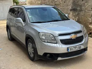Chevrolet Orlando 2013 Gris
