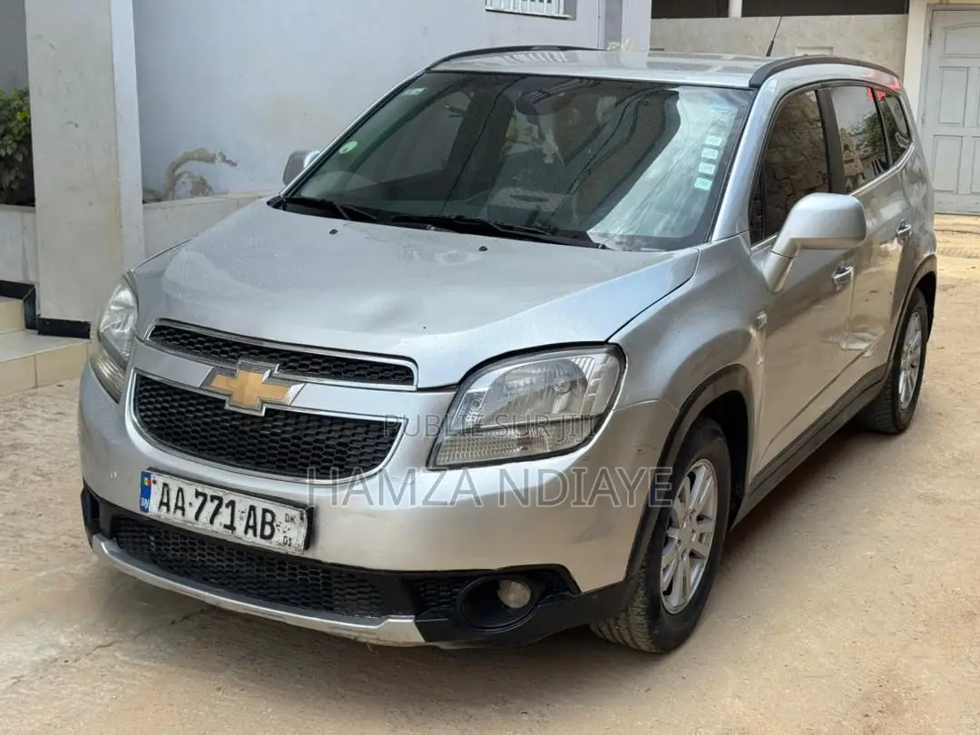 Chevrolet Orlando 2013 Gris
