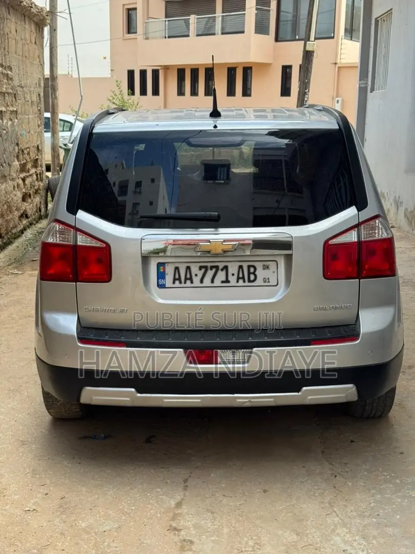 Chevrolet Orlando 2013 Gris