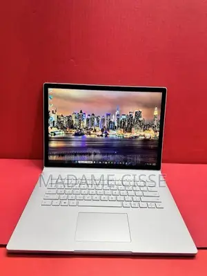 Nouveau Microsoft Surface Book 3 16GB Intel Core i7 SSD 256GB