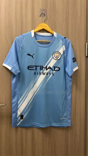 Maillots Manchester City Disponible