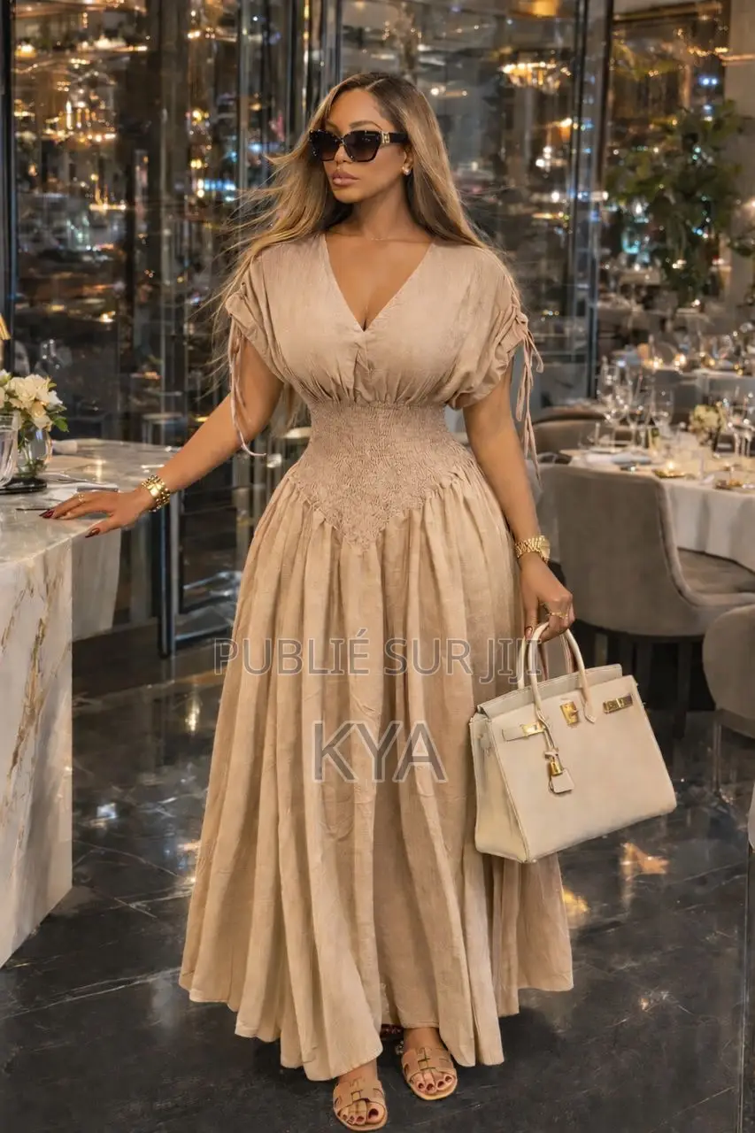Besoin De Vêtements Chic Classe Et Superbe Stylé Contacter Moi