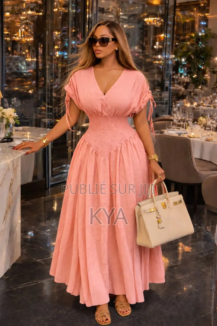 Besoin De Vêtements Chic Classe Et Superbe Stylé Contacter Moi