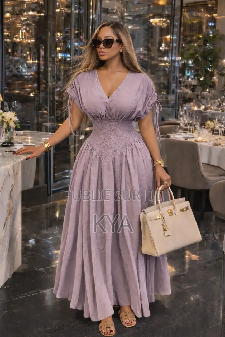 Besoin De Vêtements Chic Classe Et Superbe Stylé Contacter Moi