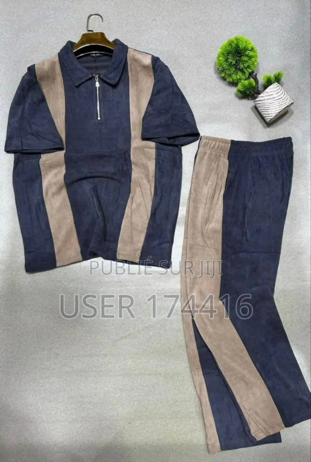 Ensemble De Marque